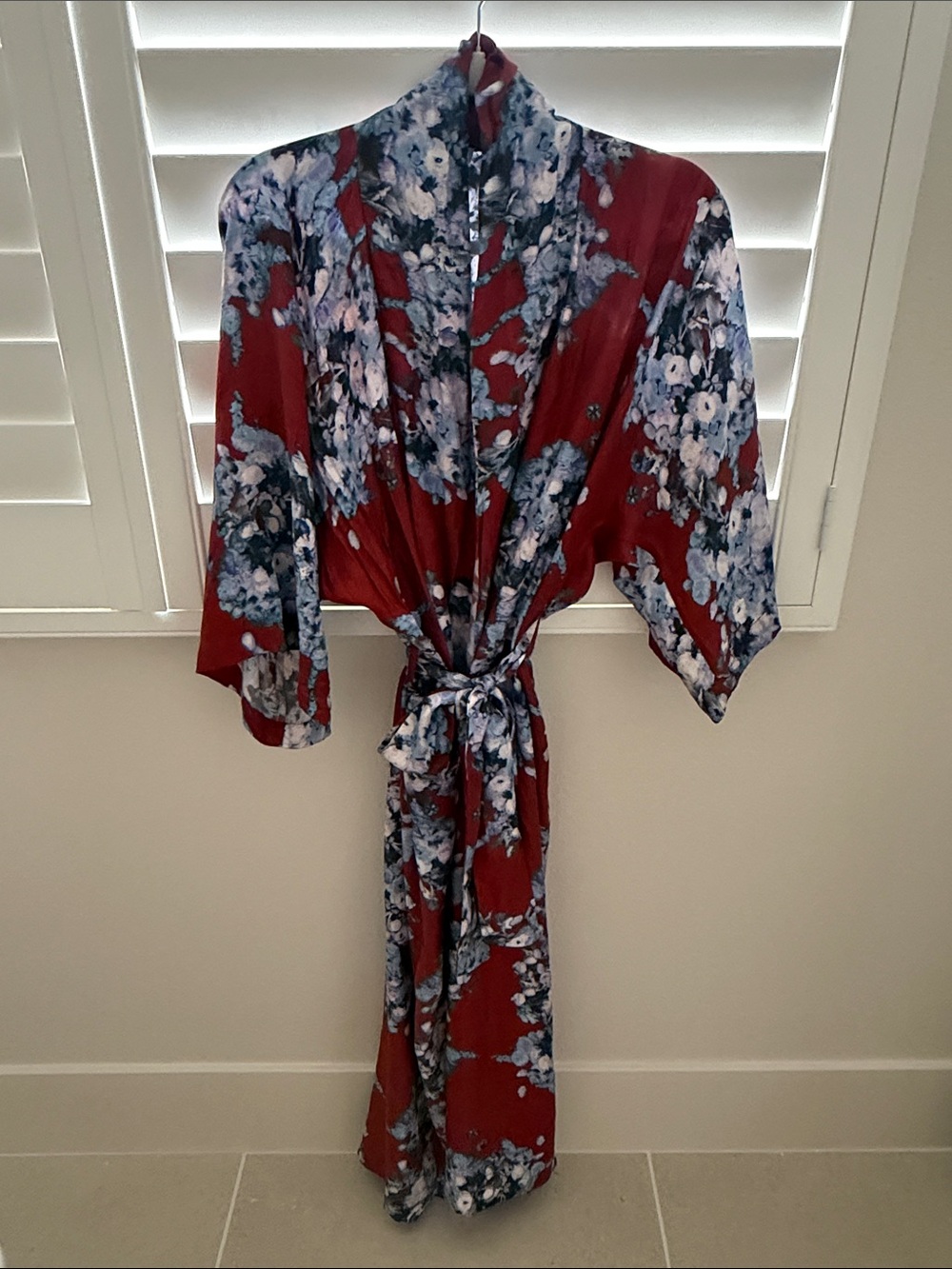 Kris Jenner Ritza's Ranunculus Burgundy Silk Kimono Robe - Picture 2 of 5